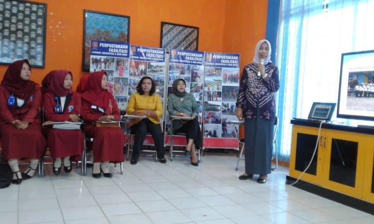Kunjungan Studi ke Dinas Perpustakaan dan Kearsipan