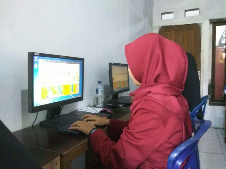Tips Mengetik 10 Jari